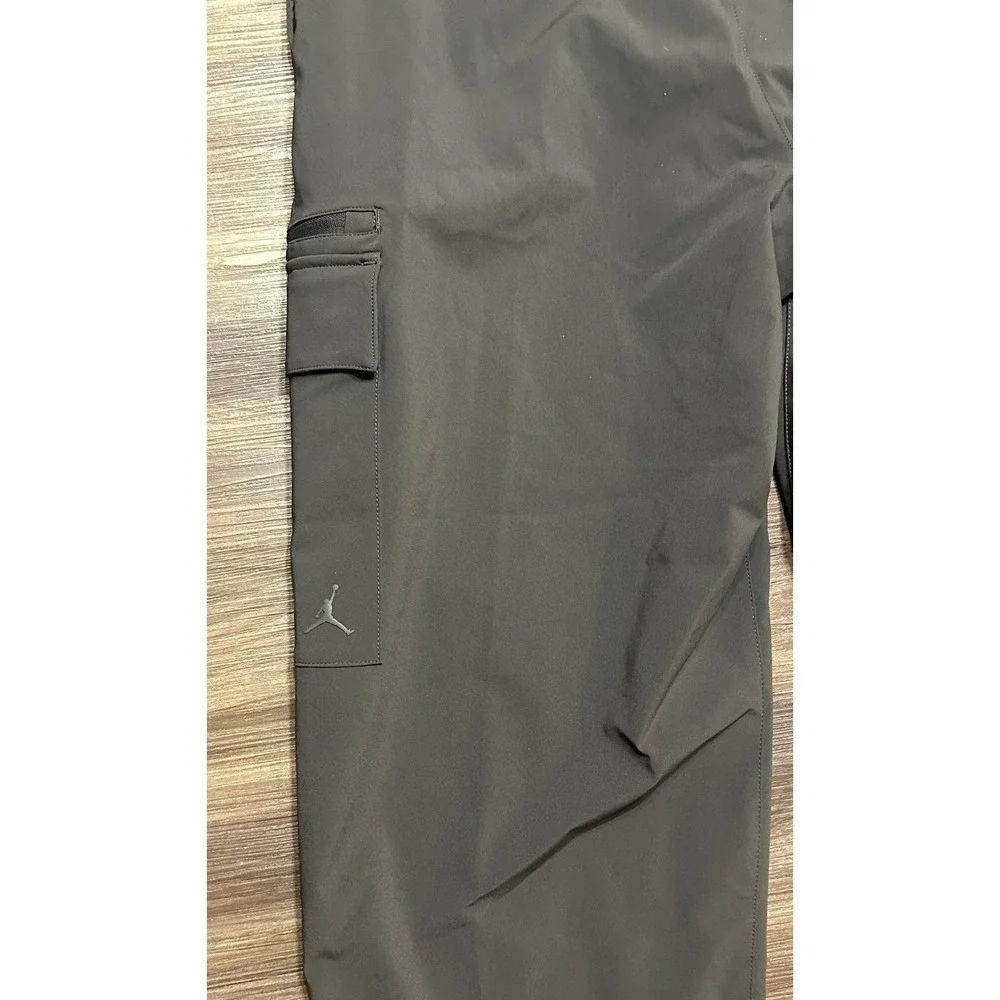 Nike Jordan Sport Brown Comfort Cargo Golf Pants Men's Sz 34 (HQ8490-237)